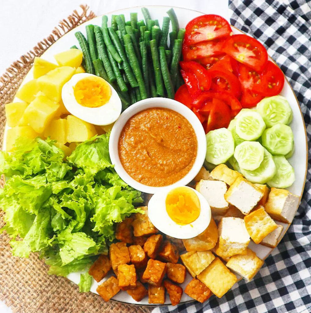 makanan khas jawa timur - gado gado