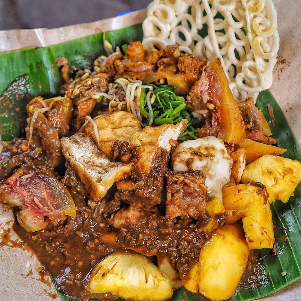 makanan khas jawa timur - rujak cingur