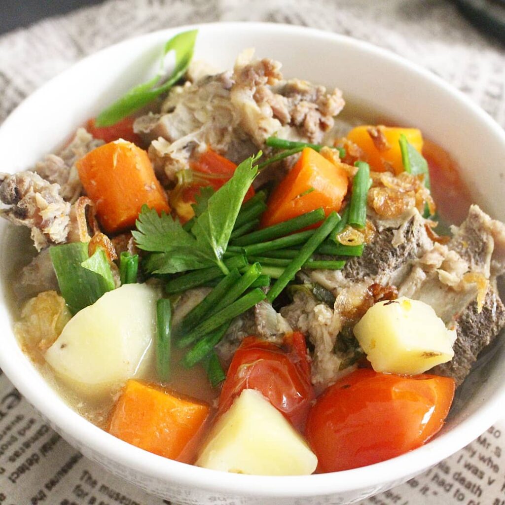 makanan khas jawa timur - sop buntut