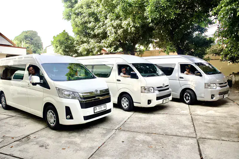 sewa hiace jakarta dan luar kota